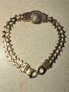 Italian 0.80ct Diamond 14K Gold Pave 'V'
Link Bracelet 13.00 Grams